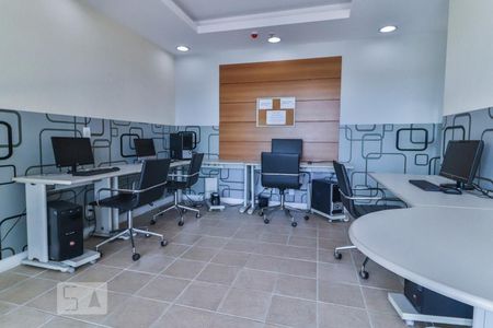 Apartamento à venda com 130m², 3 quartos e 2 vagas Apartamento à venda com 130m², 3 quartos e 2 vagasLan House