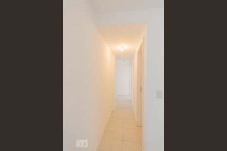 Apartamento à venda com 130m², 3 quartos e 2 vagas Apartamento à venda com 130m², 3 quartos e 2 vagasCorredor