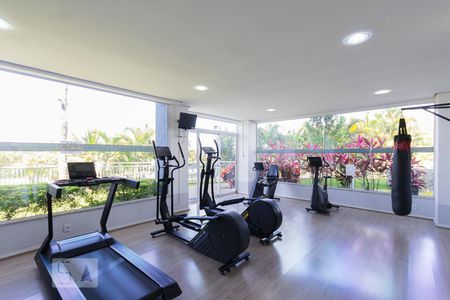 Apartamento à venda com 130m², 3 quartos e 2 vagas Apartamento à venda com 130m², 3 quartos e 2 vagasAcademia