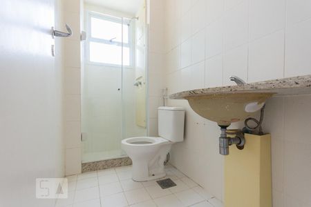 Apartamento à venda com 130m², 3 quartos e 2 vagas Apartamento à venda com 130m², 3 quartos e 2 vagasBanheiro da Suíte 1