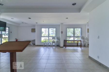 Apartamento à venda com 130m², 3 quartos e 2 vagas Apartamento à venda com 130m², 3 quartos e 2 vagasSalão de Festas