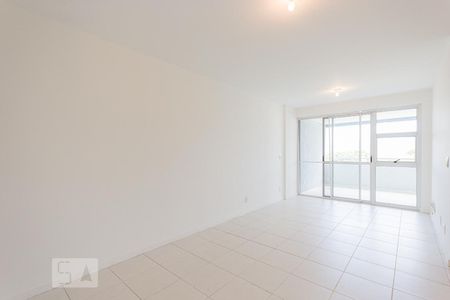 Apartamento à venda com 130m², 3 quartos e 2 vagas Apartamento à venda com 130m², 3 quartos e 2 vagasSala