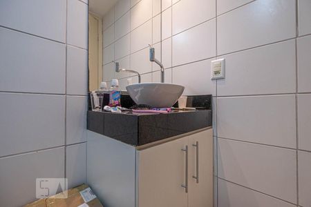 Apartamento à venda com 55m², 2 quartos e 1 vagaBanheiro Social