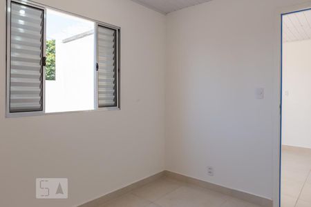 Quarto 2 de casa para alugar com 2 quartos, 71m² em Vila Ipojuca, São Paulo