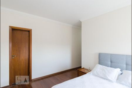 Apartamento à venda com 332m², 3 quartos e 3 vagasQuarto da suíte
