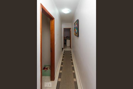 Casa de condomínio à venda com 120m², 3 quartos e 2 vagasCorredor