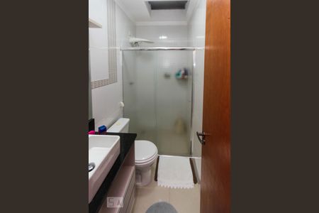 Casa de condomínio à venda com 120m², 3 quartos e 2 vagasBanheiro Social