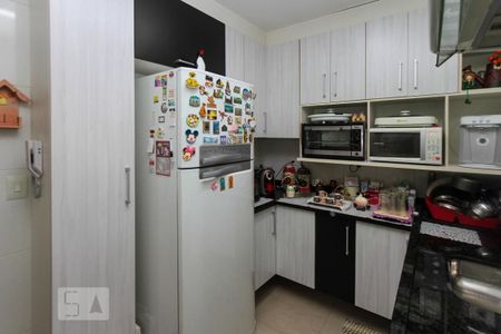 Casa de condomínio à venda com 120m², 3 quartos e 2 vagasCozinha