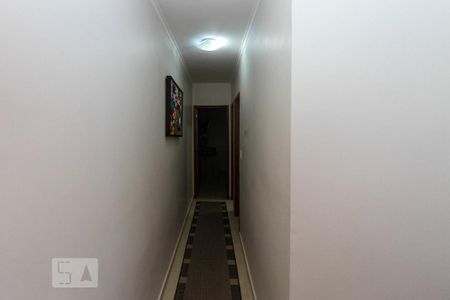 Casa de condomínio à venda com 120m², 3 quartos e 2 vagasCorredor