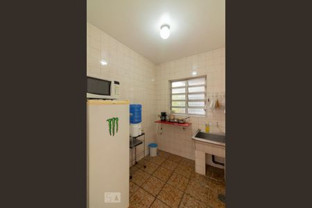 Casa à venda com 192m², 4 quartos e 2 vagas Casa à venda com 192m², 4 quartos e 2 vagasEdícula