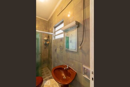 Casa à venda com 192m², 4 quartos e 2 vagas Casa à venda com 192m², 4 quartos e 2 vagasBanheiro