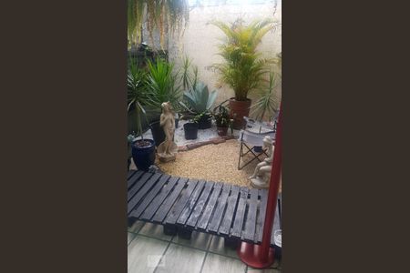 Casa à venda com 192m², 4 quartos e 2 vagas Casa à venda com 192m², 4 quartos e 2 vagasGaragem