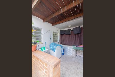 Casa à venda com 192m², 4 quartos e 2 vagas Casa à venda com 192m², 4 quartos e 2 vagasÁrea de Serviço