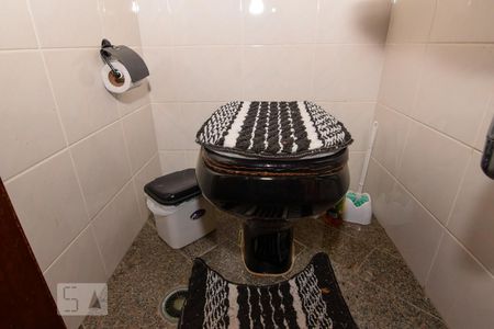 Lavabo de apartamento para alugar com 3 quartos, 170m² em Barra Funda, Guarujá