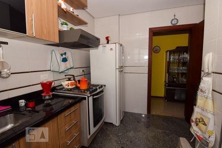 Apartamento para alugar com 170m², 3 quartos e 2 vagasCozinha