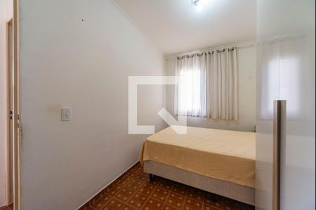 Quarto 1 de apartamento para alugar com 2 quartos, 42m² em Cidade São Jorge, Santo André