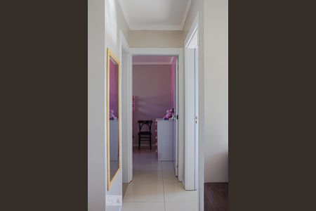 Corredor de apartamento à venda com 2 quartos, 49m² em Olaria, Canoas