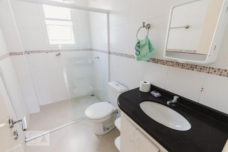 Apartamento para alugar com 100m², 2 quartos e sem vagaBanheiro da Suíte 1