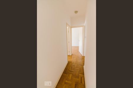 Corredor de apartamento para alugar com 2 quartos, 100m² em Bom Retiro, São Paulo