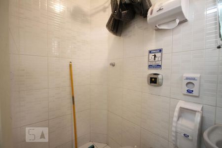 Casa à venda com 250m², 3 quartos e 2 vagasBanheiro de Serviço