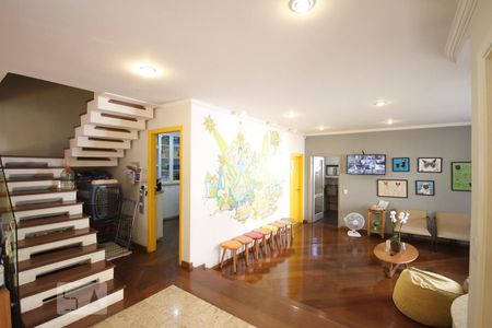 Sala de Casa com 1 quarto, 250m² Vila Mariana