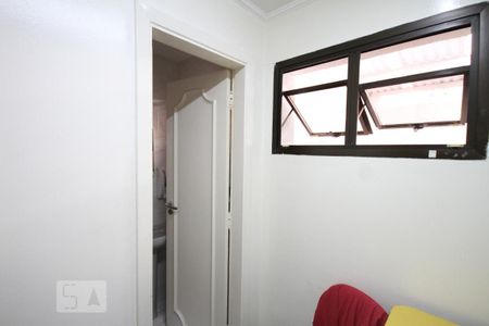 Casa à venda com 250m², 3 quartos e 2 vagasQuarto de Serviço