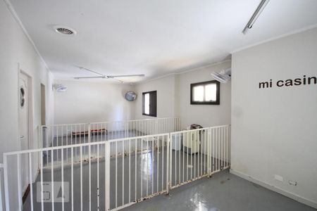 Casa à venda com 250m², 3 quartos e 2 vagasSuíte