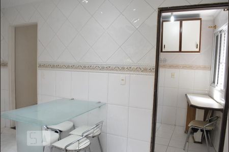 Casa à venda com 252m², 4 quartos e 5 vagasCozinha