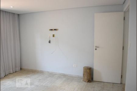 Casa à venda com 252m², 4 quartos e 5 vagasQuarto Suíte