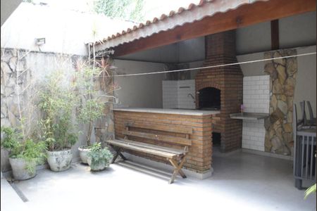 Casa à venda com 252m², 4 quartos e 5 vagasÁrea Gourmet