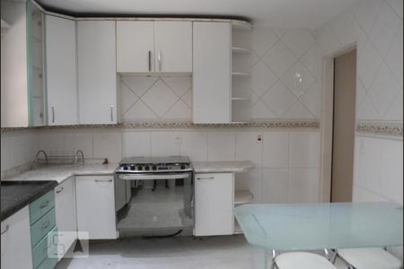 Casa à venda com 252m², 4 quartos e 5 vagasCozinha