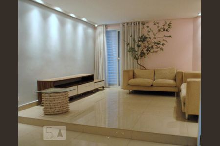 Casa à venda com 252m², 4 quartos e 5 vagasSala 2