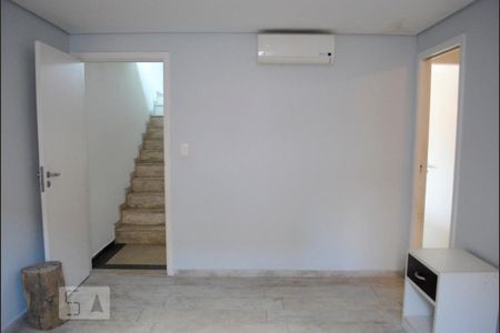 Casa à venda com 252m², 4 quartos e 5 vagasQuarto Suíte