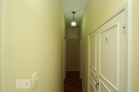 Corredor de apartamento para alugar com 3 quartos, 100m² em Flamengo, Rio de Janeiro