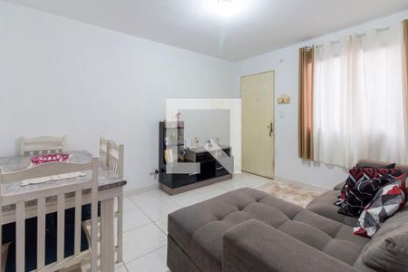 Sala de apartamento para alugar com 2 quartos, 46m² em Conjunto Residencial José Bonifácio, São Paulo