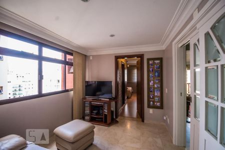 Apartamento à venda com 148m², 4 quartos e 3 vagasSala de TV