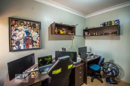 Apartamento à venda com 148m², 4 quartos e 3 vagasQuarto 2