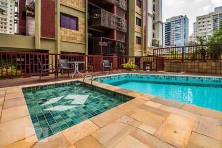 Apartamento à venda com 148m², 4 quartos e 3 vagasÁrea comum - Piscina