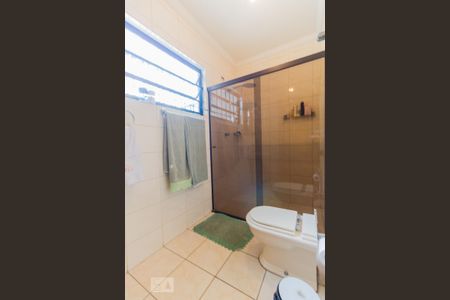 Casa à venda com 454m², 3 quartos e 1 vagaBanheiro da Suíte