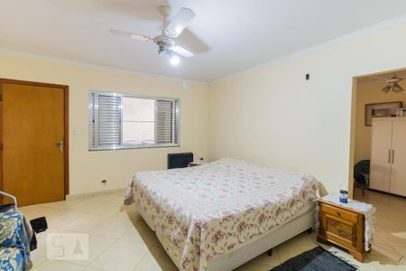 Casa à venda com 454m², 3 quartos e 1 vagaSuíte