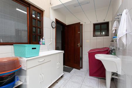 Casa à venda com 92m², 3 quartos e 2 vagasÁrea de Serviço