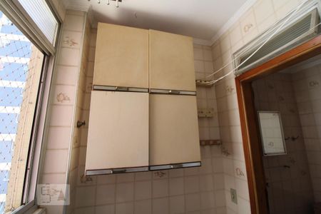 Apartamento à venda com 66m², 2 quartos e 1 vagaÁrea de Serviço