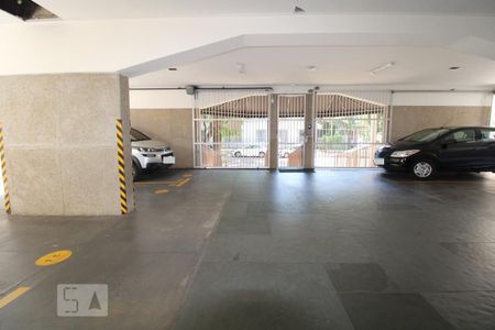 Apartamento à venda com 66m², 2 quartos e 1 vagaÁrea de manobra