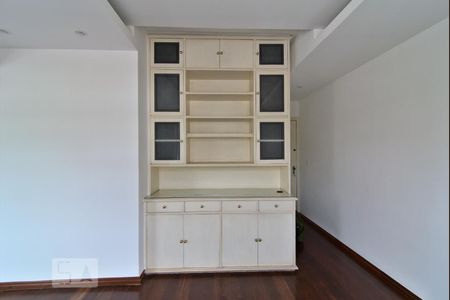 Detalhe Sala de apartamento à venda com 4 quartos, 119m² em Serra, Belo Horizonte