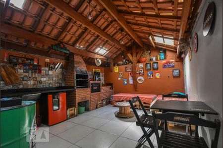 Casa à venda com 140m², 3 quartos e 2 vagasVaranda Gourmet
