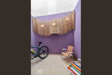 Casa à venda com 140m², 3 quartos e 2 vagasVaranda 02