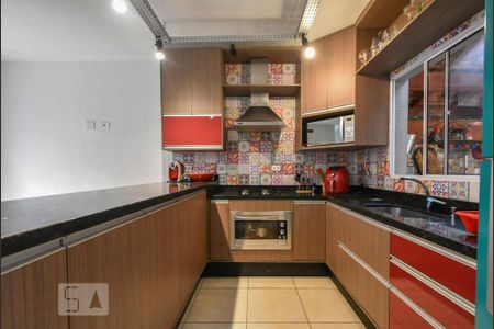Casa à venda com 140m², 3 quartos e 2 vagasCozinha