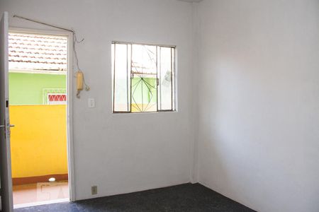 Sala de casa para alugar com 1 quarto, 35m² em Encantado, Rio de Janeiro