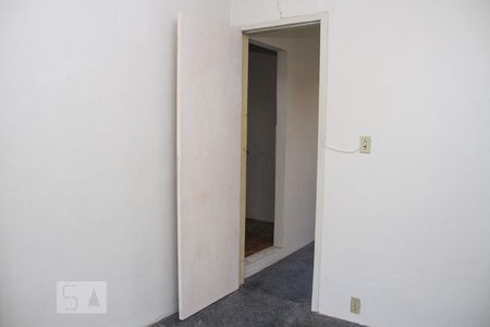 Quarto de casa para alugar com 1 quarto, 35m² em Encantado, Rio de Janeiro