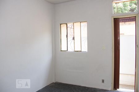 Quarto de casa para alugar com 1 quarto, 35m² em Encantado, Rio de Janeiro